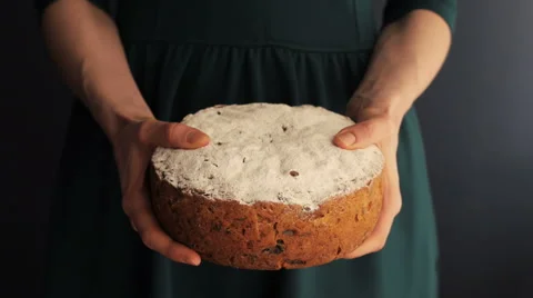 Sugar powdered fruit cake Video stock 62799722