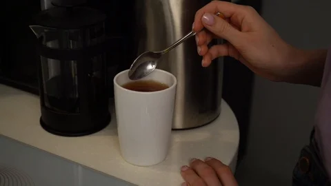 Sugar into tea Video stock 120137791