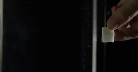 Sugar in water 스톡 동영상 112096065