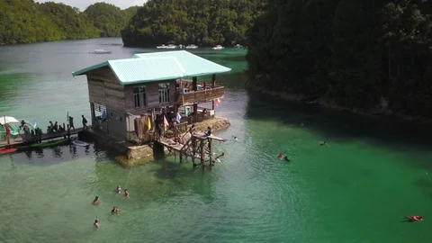Sugba Lagoon Diving Board 4k 動画素材 104019793