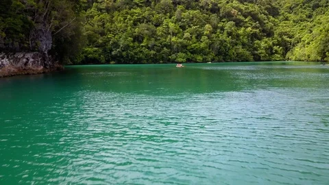 Sugba Lagoon Raft 4k 動画素材 104019048