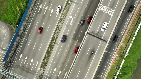 SUKE Elevated Highway Traffic Aerial View 動画素材 337332239
