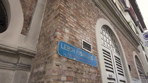 The Sultan Abdul Samad building is located in front of the Merdeka Square Видео 275826844