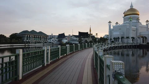 Sultan Omar Ali Saifuddin Mosque Stock Footage 100799309