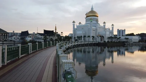 Sultan Omar Ali Saifuddin Mosque Stock Footage 100799341