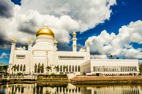 Sultan Omar Ali Saifuddin Mosque Stock Photos