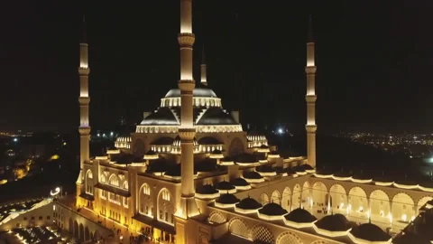 The Sultanahmet Mosque (Blue Mosque) in the evening, Istanbul, Turkey 動画素材 116402449