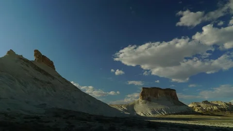 Sultry day in the desert, running clouds, time laps, Kazakhstan Mangistau Stock Footage 151600968