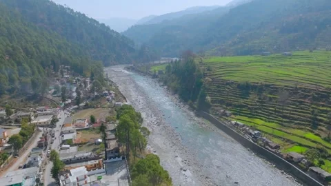 Sumer season River flowing between the mountains in Uttarakhand Stock Footage 304421745