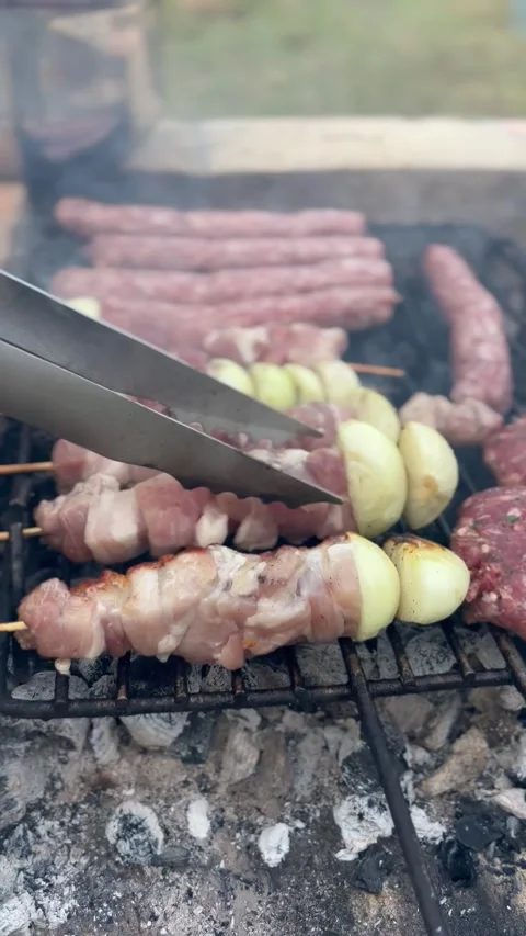 Summe barbecue Tasty UGC vertical video user generated video Stock Footage 306654908