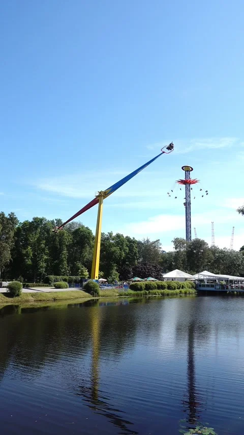 Summer Amusement Park Vídeo Stock 314519520