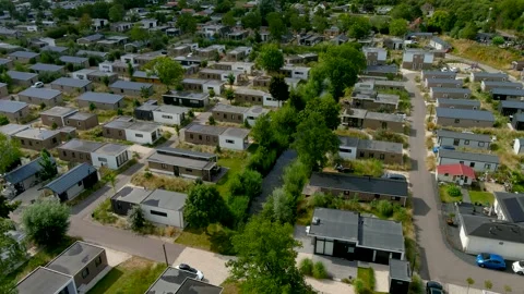 Summer cabins in the Netherlands. Vídeo Stock 275262941
