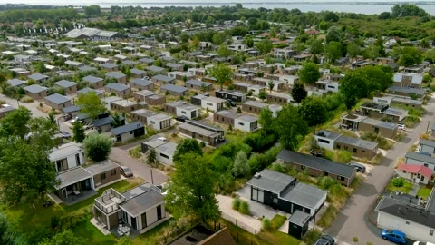 Summer cabins in the Netherlands. Vídeo Stock 275268532