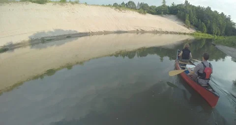 Summer Canoeing  Stockbeeldmateriaal 90544313