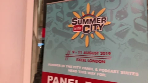 SUMMER IN THE CITY Video stock 135662521