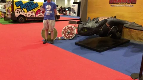 SUMMER IN THE CITY Stock Footage 135662687