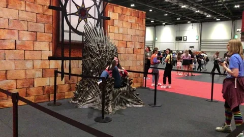 SUMMER IN THE CITY Video stock 135662725