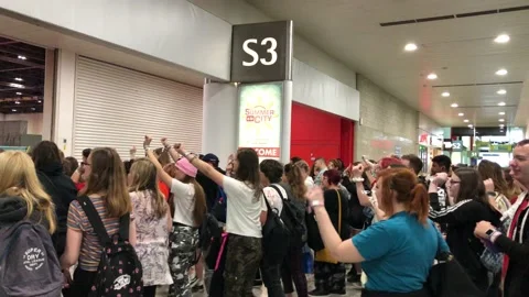 SUMMER IN THE CITY Video stock 135662726