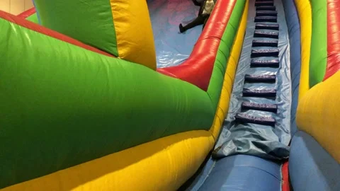 SUMMER IN THE CITY Video stock 135665191