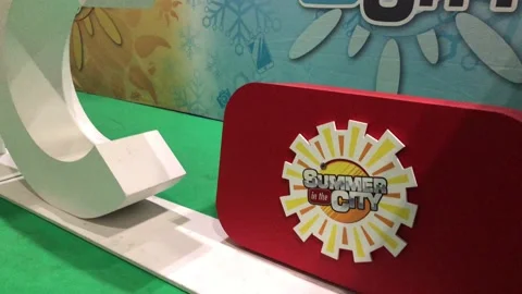 SUMMER IN THE CITY Video stock 135665489