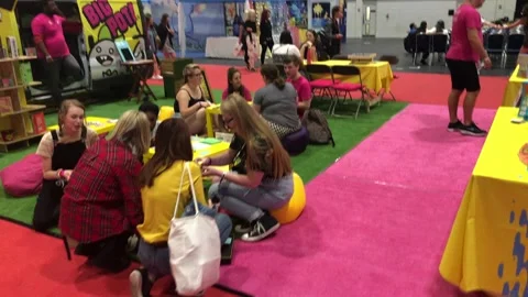 SUMMER IN THE CITY Video stock 135665749