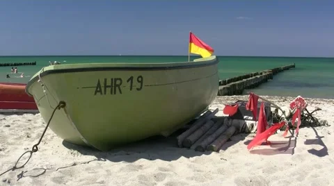Summer Day at Ahrenshoop Beach - Baltic Sea, Northern Germany Stockbeeldmateriaal 40767357