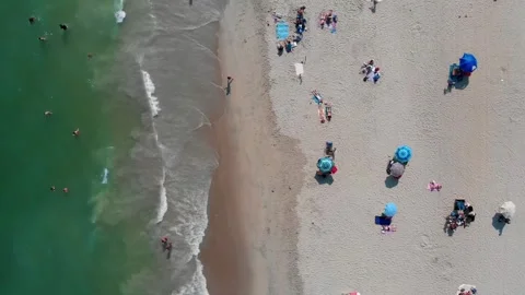 Summer Day drone footage over Jacob Riis Beach Queens, New York City. 動画素材 345083591