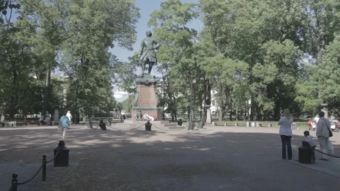 Summer day park monument 動画素材 101605624