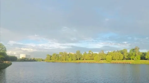 Summer Day In The Park Near The Pond Timelapse 스톡 동영상 82052553
