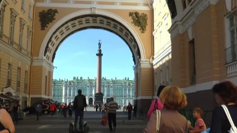 Summer day through the arch of the General Staff Building. Stock Footage 340552948