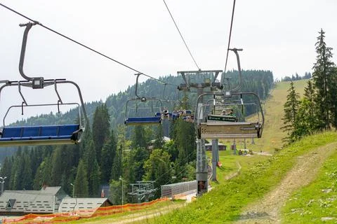 Summer day view of ski elevator in mountains Foto stock