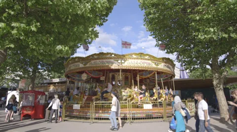 Summer In London - Carousel Stock Footage 39643362