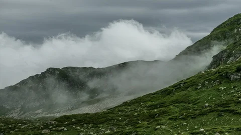 Summer Mountain slope shrouded in clouds time lapse Stock-Footage 91649344