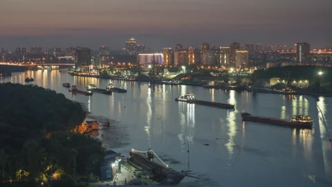 Summer night on the Moscow River Video stock 157422643