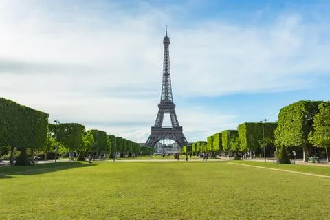 Summer in Paris and the Eiffel tower Stock Photos