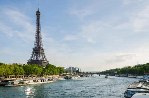 Summer in Paris 库存照片