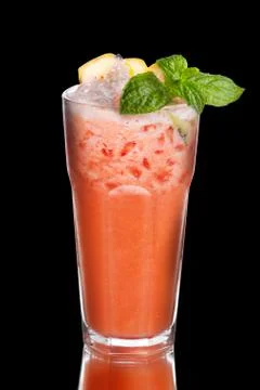 Summer refreshing cocktail Фото
