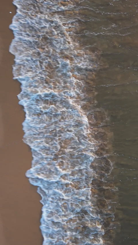 Summer seascape beautiful waves, blue sea water in sunny day 库存影片 318115902