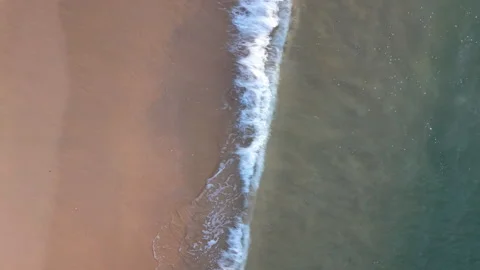 Summer seascape beautiful waves, blue sea water in sunny day 库存影片 318115960
