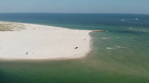 Summer start vacations at Gulf shores Ohio Alabama aerial Stock Footage