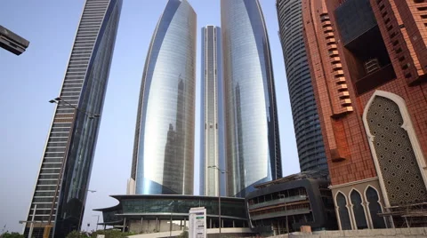 Summer sunset abu dhabi bay buildings panorama 4k time lapse uae Vidéo 52164154