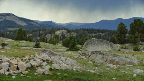 Summer thunderstorm over the peaks of the Beartooth Mountains, Montana Stock-Footage 265892258
