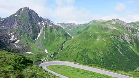 Summertime in the Swiss Alps. Vídeo Stock 280164763
