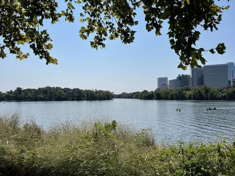 Summertime View of Potomac River 库存照片