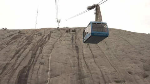 Summit skyride ropeway at Stone Mountain National Park Video stock 64120630