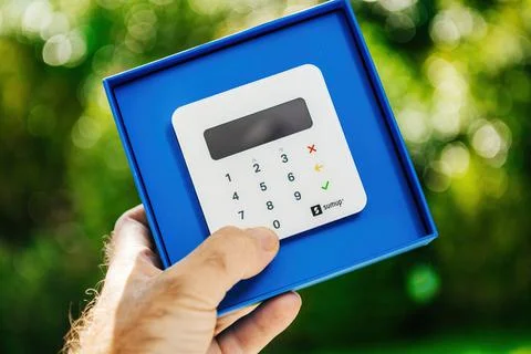 SumUp EMV card reader which can read magnetic strip, chip and RFID NFC Foto stock