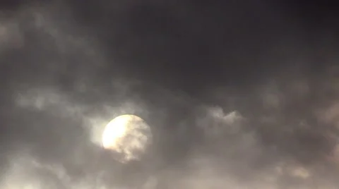 The sun among gray clouds 動画素材 46271966