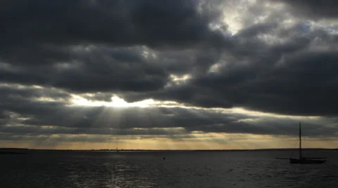 Sun and Cloud time-lapse Video stock 32702074