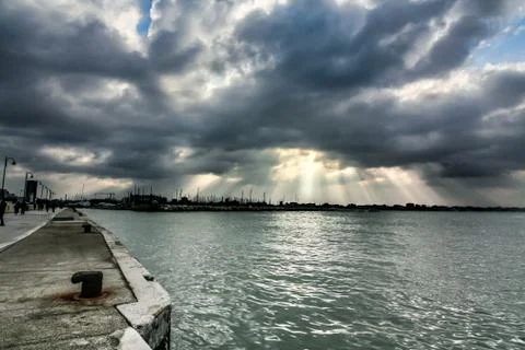 Sun and clouds 库存照片