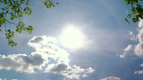 The sun and clouds, timelapse. Stock-Footage 87300337
